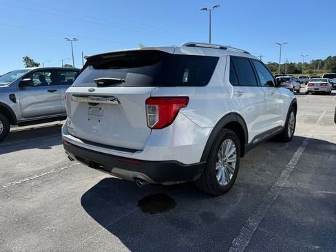 Used 2021 Ford Explorer Limited w/ Equipment Group 301A image 3
