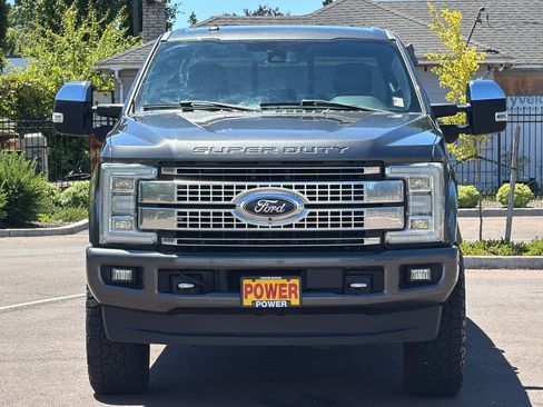 Used 2017 Ford F350 Platinum w/ Platinum Ultimate Package AWD/4WD image 9