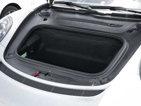 Used 2018 Porsche 911 GT3 w/ Sport Chrono Package image 34