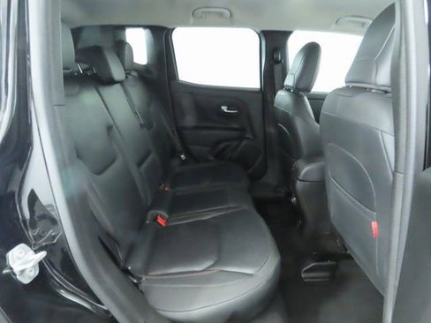 Used 2022 Jeep Renegade Trailhawk image 23