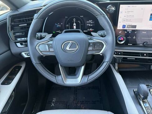 Used 2025 Lexus RX 350 w/ Convenience Package AWD/4WD image 18