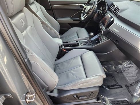 Used 2020 Audi Q3 2.0T Prestige w/ Prestige Package image 13