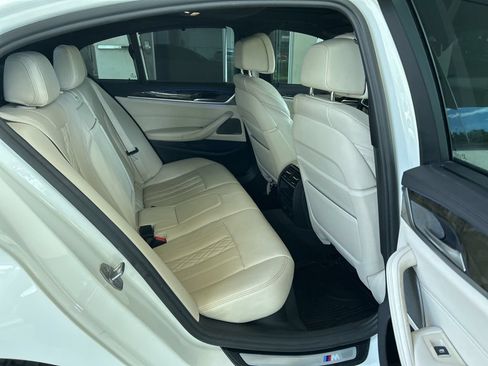 Used 2019 BMW M550i xDrive w/ Dynamic Handling Package AWD/4WD image 30