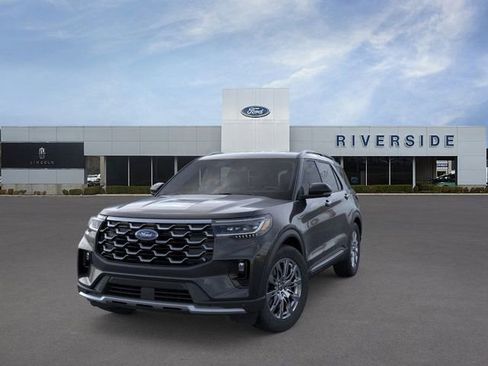 New 2026 Ford Explorer Platinum RWD image 2