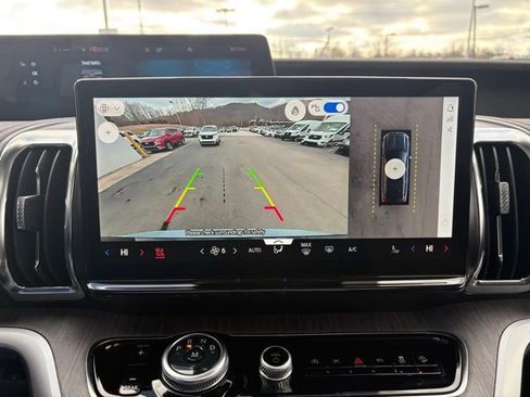 New 2026 Ford Expedition Platinum w/ Platinum Ultimate Package image 6