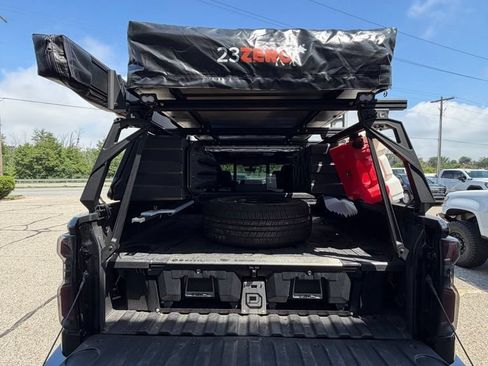 Used 2021 Chevrolet Silverado 1500 LT Trail Boss w/ LT Trail Boss Premium Package AWD/4WD image 4