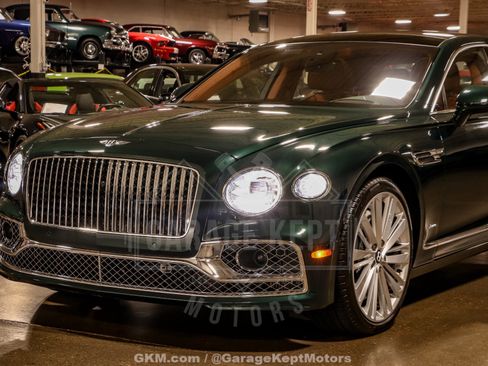 Used 2023 Bentley Flying Spur Azure AWD/4WD image 22