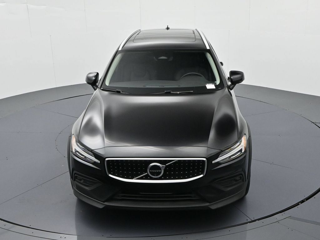 Used 2024 Volvo V60 B5 Cross Country Plus AWD/4WD image 15