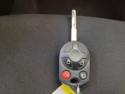 Used 2017 Ford Focus SE image 32