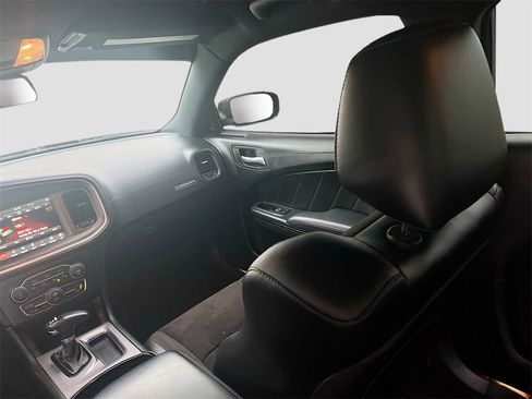 Used 2022 Dodge Charger R/T w/ Plus Group image 23