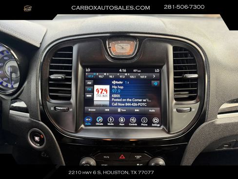 Used 2018 Chrysler 300 S AWD/4WD image 14
