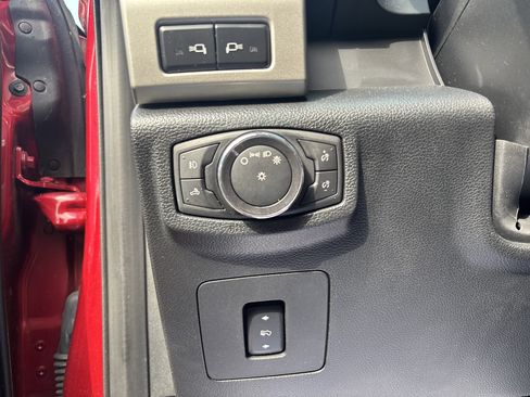 Used 2016 Ford F150 Lariat w/ Equipment Group 502A Luxury image 21