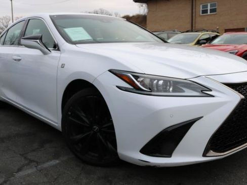 Used 2022 Lexus ES 350 F Sport w/ Accessory Package FWD image 3