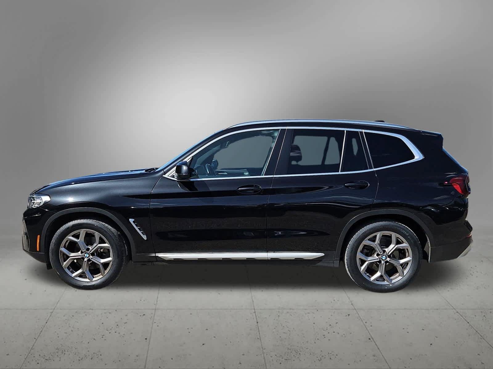 Used 2023 BMW X3 xDrive30i w/ Convenience Package AWD/4WD image 3