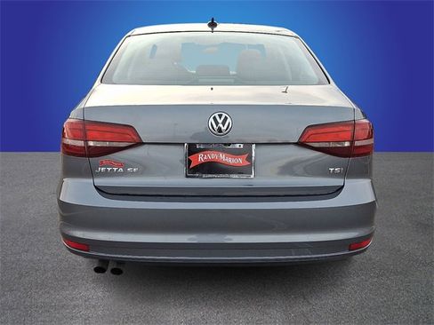 Used 2018 Volkswagen Jetta SE image 6