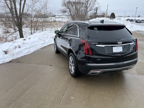 Used 2025 Cadillac XT5 Premium Luxury image 4