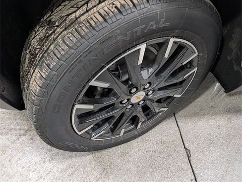 New 2026 Chevrolet Traverse LT w/ Sun and Wheel Package image 9