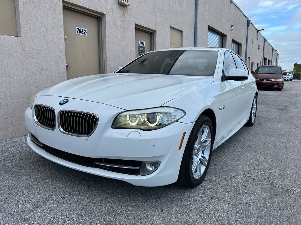 Used 2012 BMW 528i Sedan RWD image 3
