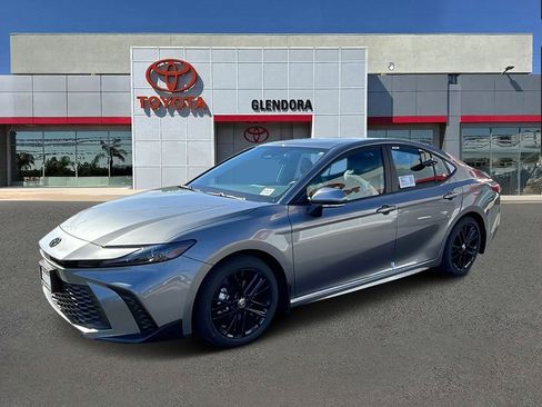 New 2026 Toyota Camry SE image 7