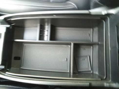 Used 2021 Ford Escape SEL w/ Technology Package image 21