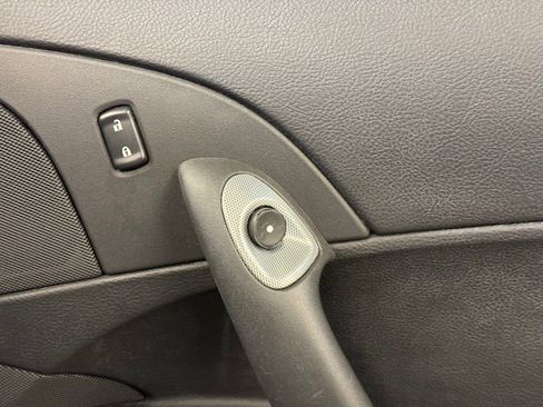 Used 2005 Chevrolet Corvette Coupe w/ Preferred Equipment Group image 19