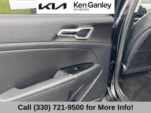 Certified 2025 Kia Sportage EX w/ Premium Package image 48