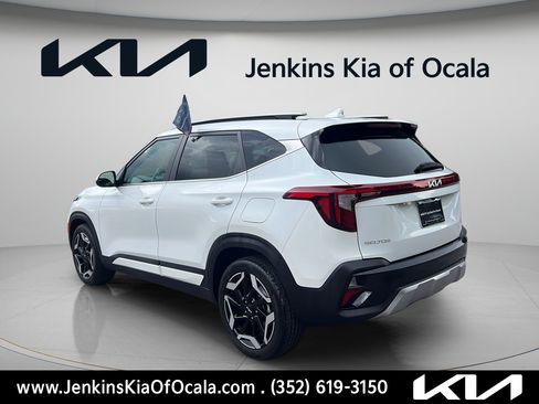 Certified 2024 Kia Seltos SX w/ SX Sunroof Package AWD/4WD image 5