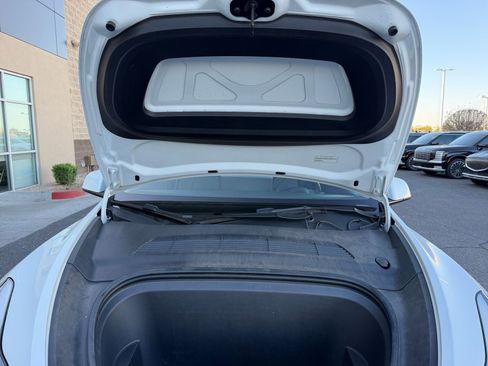 Used 2022 Tesla Model Y Performance image 22