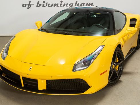 Used 2016 Ferrari 488 GTB RWD image 24