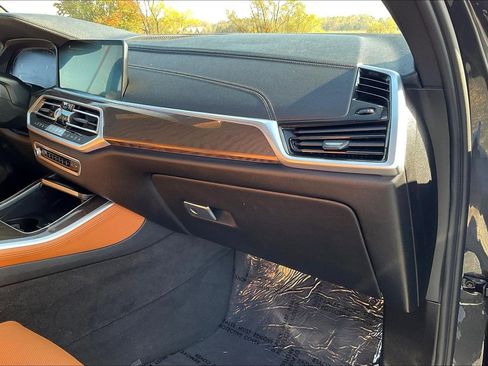 Used 2023 BMW X5 xDrive40i w/ Parking Assistance Package image 16