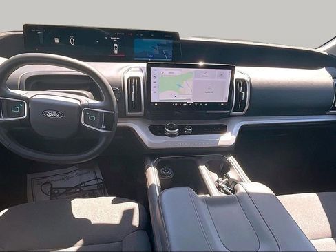 Certified 2025 Ford Expedition Max Active RWD image 15