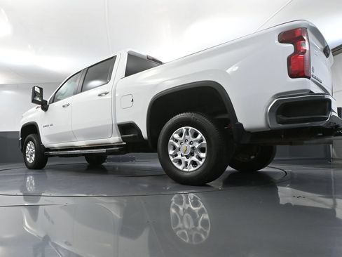 Used 2025 Chevrolet Silverado 2500 LT AWD/4WD image 54
