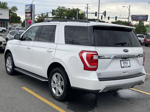 Used 2021 Ford Expedition XLT AWD/4WD image 5