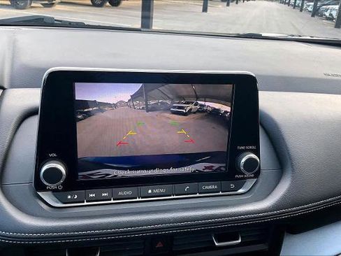 Certified 2024 Nissan Rogue SV image 26