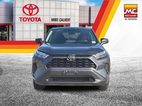 Used 2025 Toyota RAV4 LE FWD image 8