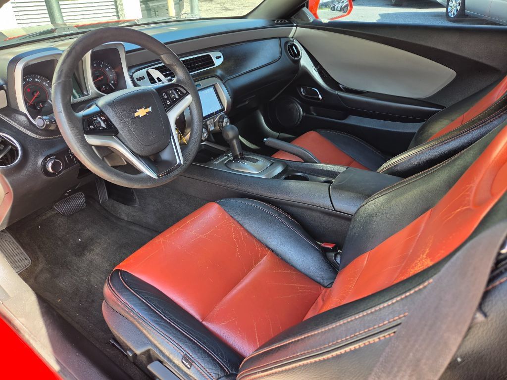 Used 2013 Chevrolet Camaro LS RWD image 15