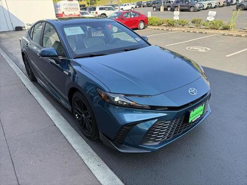Certified 2026 Toyota Camry SE w/ Convenience Package FWD image 9