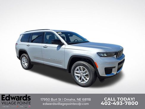 New 2026 Jeep Grand Cherokee L Laredo AWD/4WD image 1