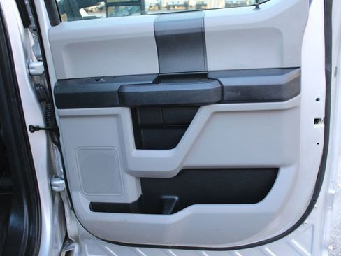 Used 2019 Ford F250 XL w/ STX Appearance Package image 25