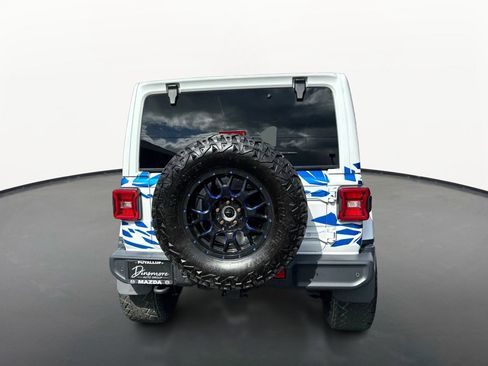 Used 2020 Jeep Wrangler Unlimited Sahara w/ Uconnect 4C Nav & Sound Group AWD/4WD image 4