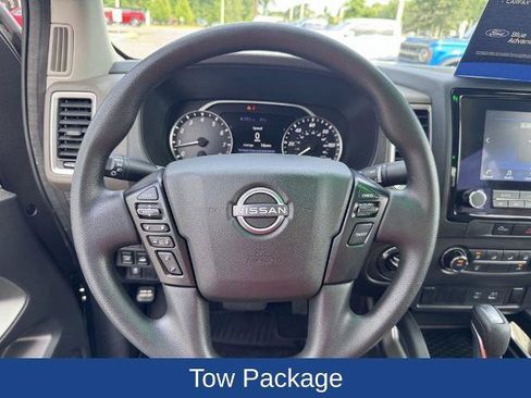 Used 2023 Nissan Frontier SV w/ Tow Package AWD/4WD image 14