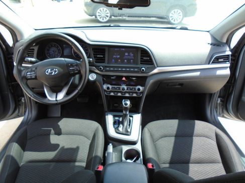 Used 2019 Hyundai Elantra Value Edition w/ Cargo Package FWD image 13