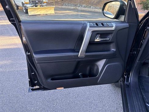 Used 2024 Toyota 4Runner SR5 image 13