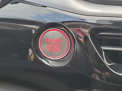 Used 2023 Acura MDX Technology image 32