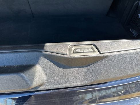 Used 2021 BMW X7 xDrive40i w/ M Sport Package image 31