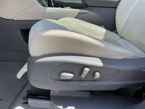 Used 2021 Cadillac XT5 Premium Luxury FWD image 27
