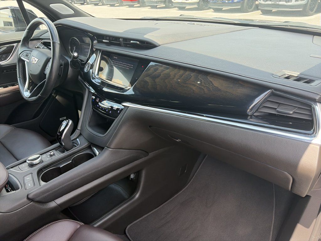 Used 2023 Cadillac XT6 Premium Luxury FWD image 33