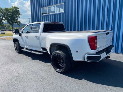 Used 2022 Chevrolet Silverado 3500 High Country image 4