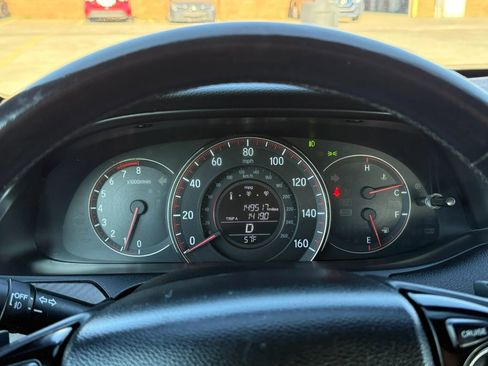 Used 2017 Honda Accord Sport image 28