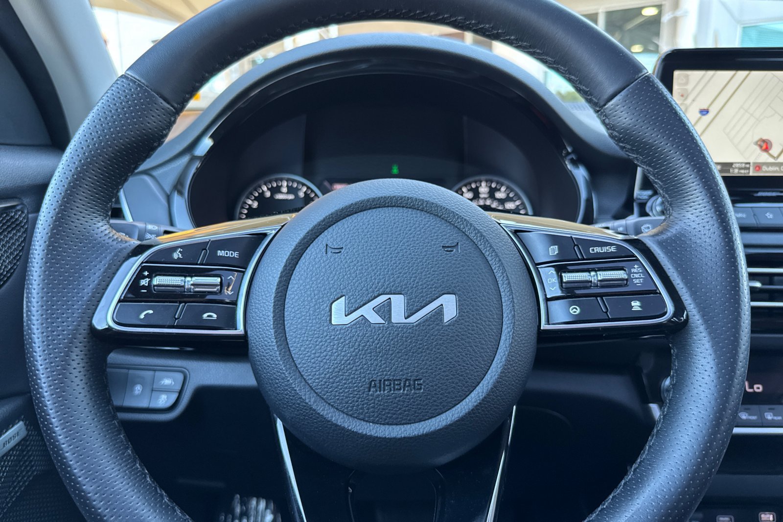 Used 2023 Kia Seltos SX w/ SX Sunroof Package AWD/4WD image 29